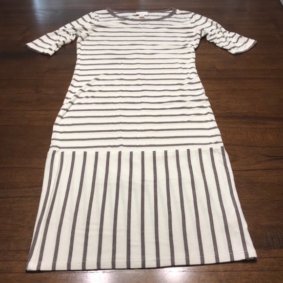 LuLaRoe Dresses & Skirts - 5/$15 LuLaRoe Dress XS